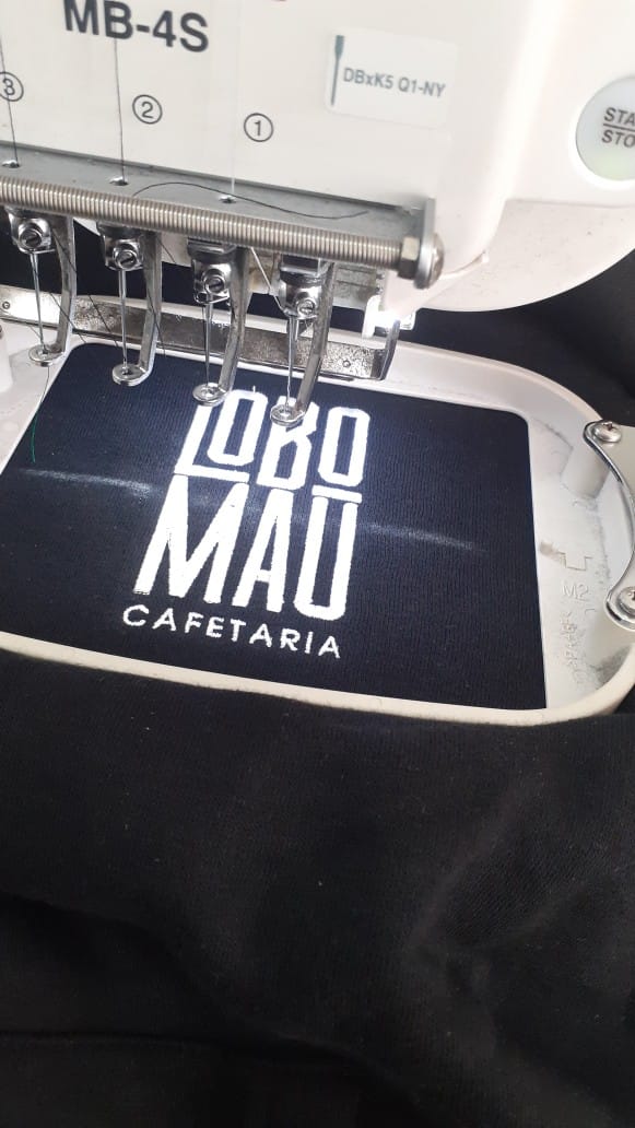 Programação e fabricação de bordados