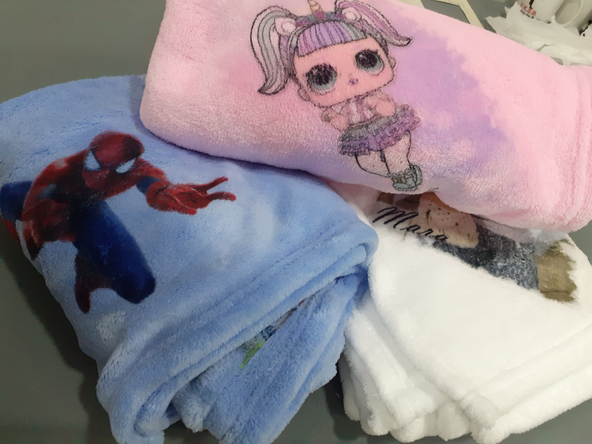 Almofadas, lençóis e toalhas